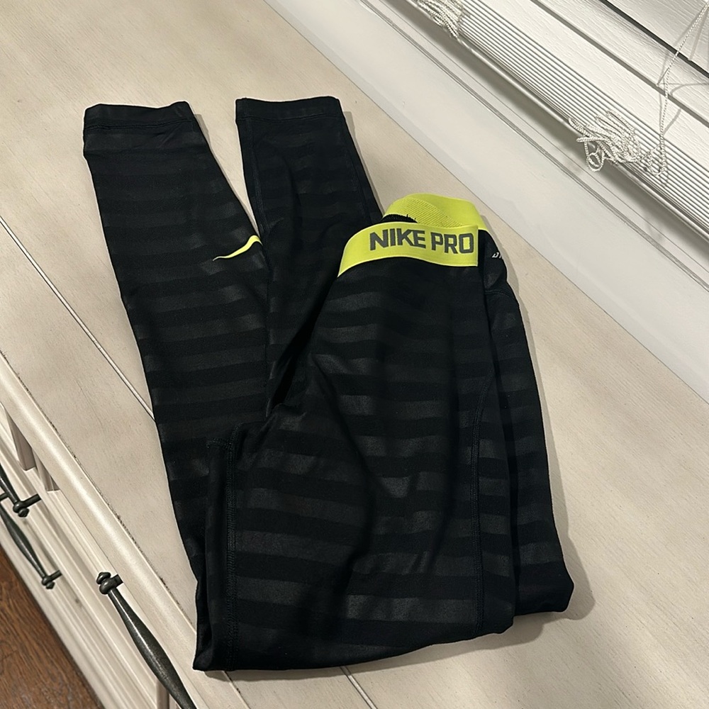 Nike pro leggings